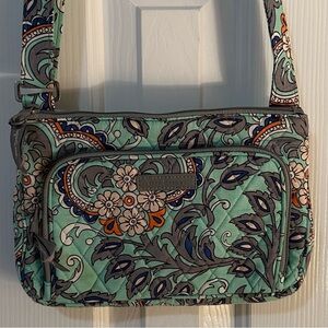 Vera Bradley Fan Flowers small purse / Crossbody